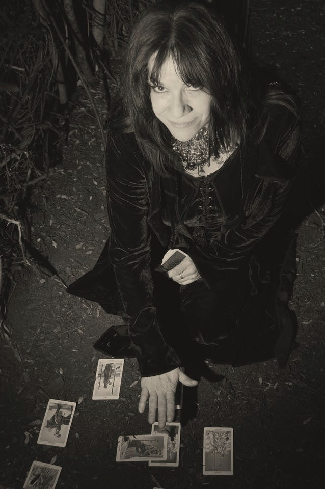 BOOK A TAROT READING